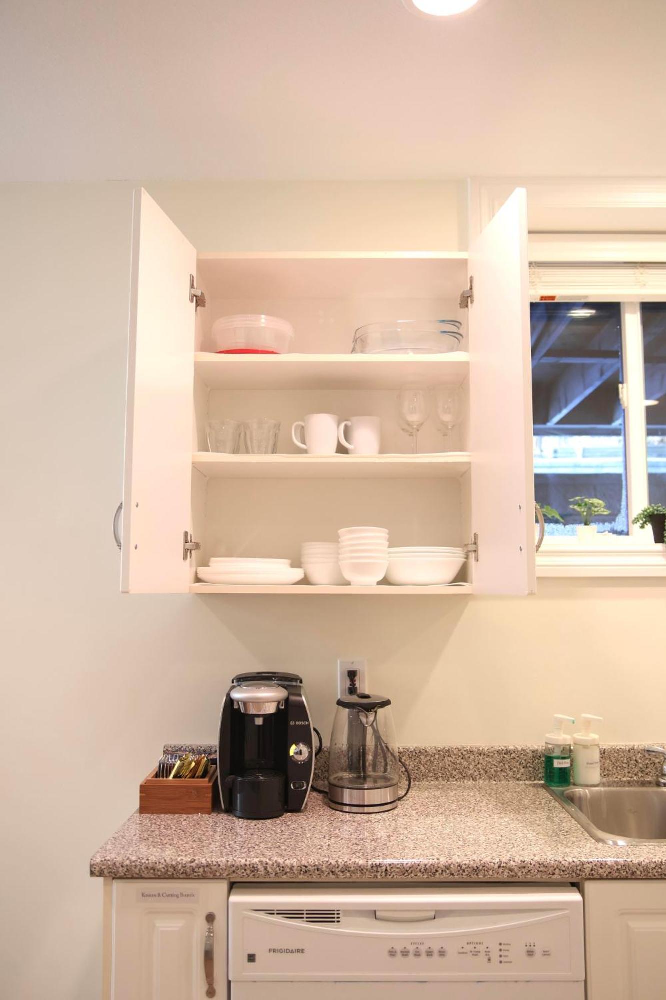A Private Suite In Port Moody Ngoại thất bức ảnh